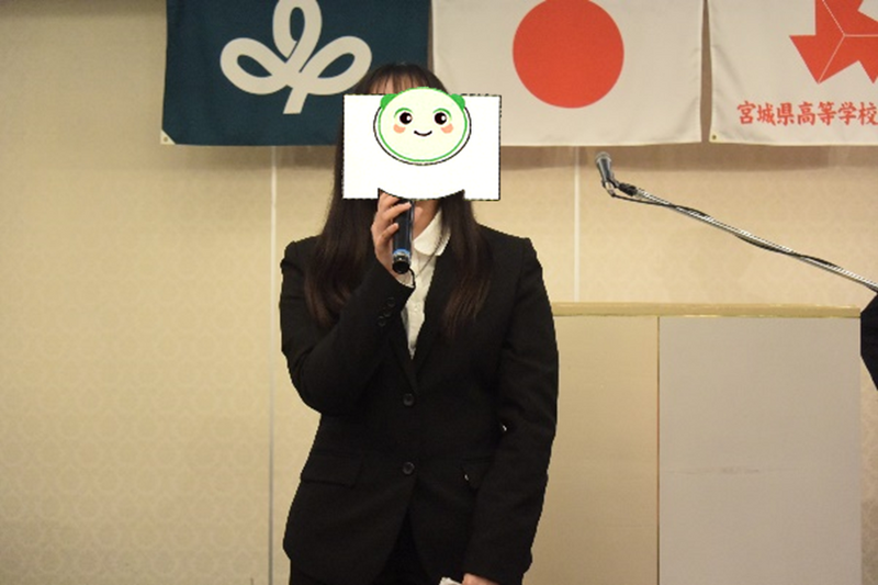 制作の思いを語る丸岡さん